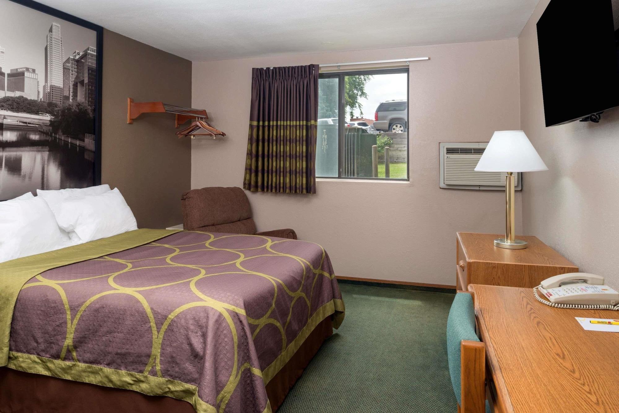Super 8 By Wyndham Omaha Ne Hotel Екстериор снимка